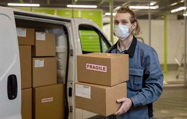 Comparing Open vs. Enclosed Transport for Salvage Vehicles