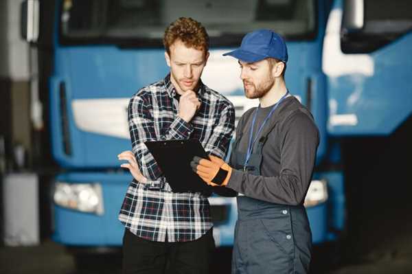 Guide to Choosing Salvage Trucks for Work Use