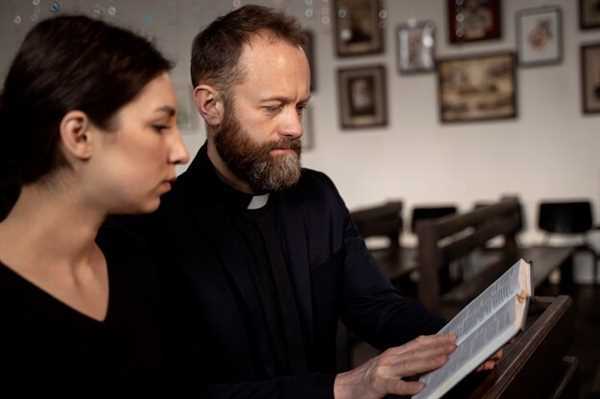 How to Analyze Auction Photos Before Bidding