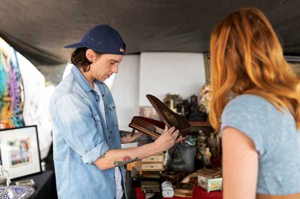 Strategies for Bidding Successfully at Salvage Events