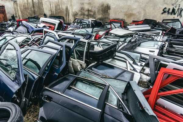 How to Assess the Condition of Salvage Toyota Vehicles