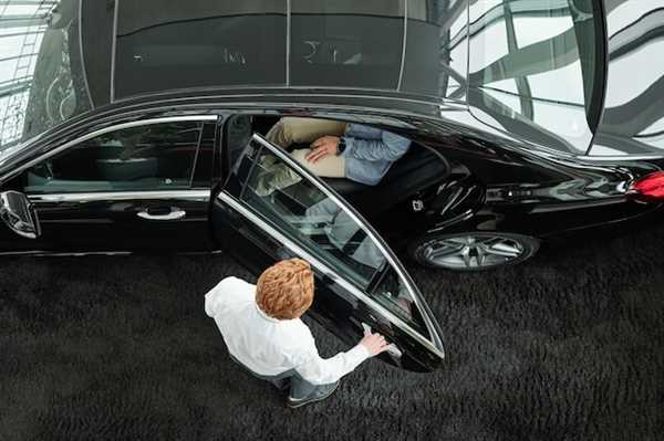 Understanding the Appeal of Salvage Luxury Vehicles